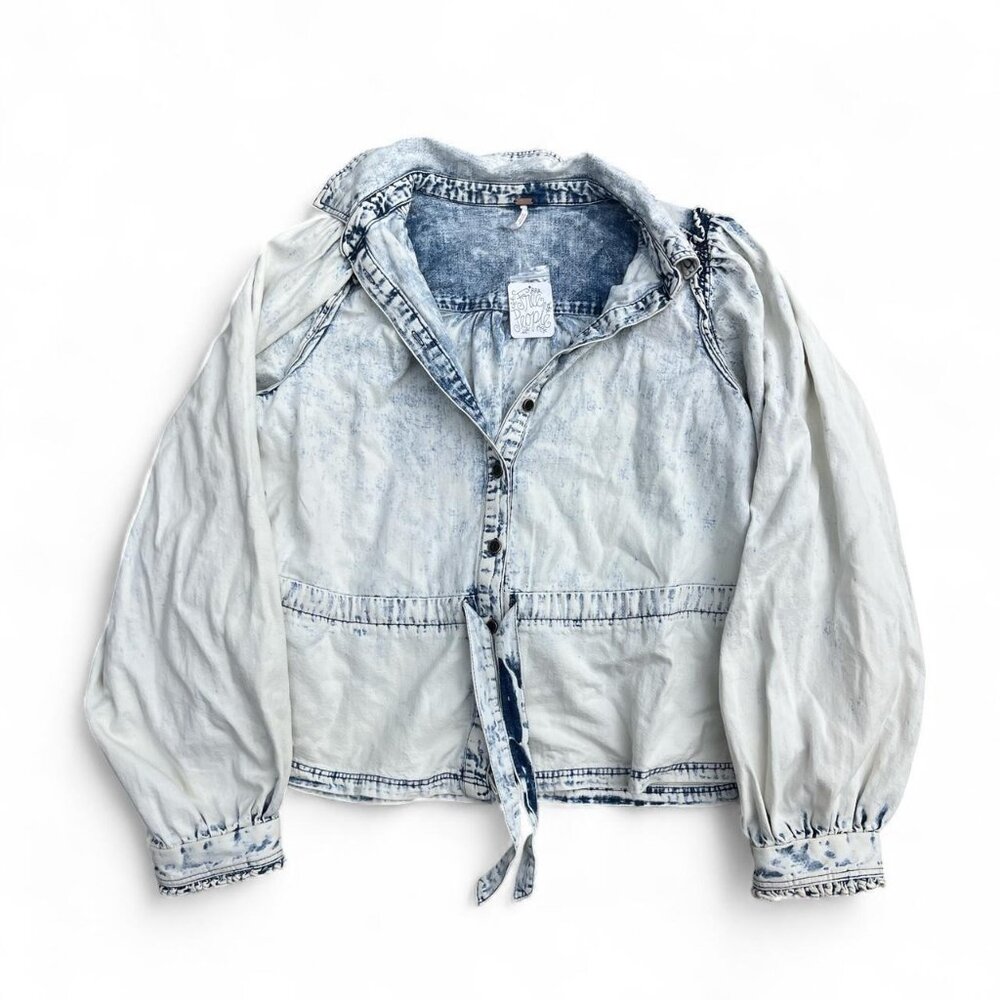 Free People NWT Acid Wash Chambray‎ Long Sleeve
